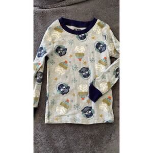 Kids’ Star Wars Holiday Pajama Shirt All Over Print Amazon Essentials Size 4T